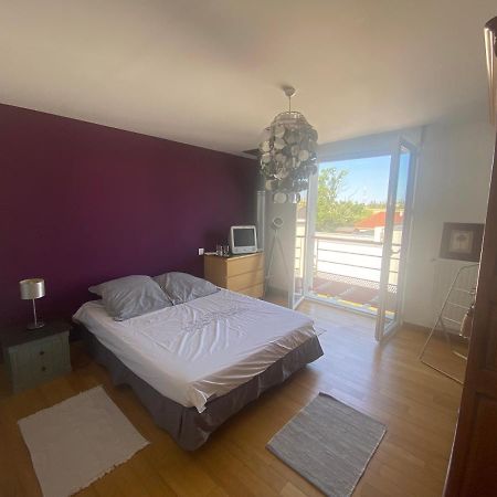 Chambre Avec Salle De Bain Privee Dans Maison Bourges Buitenkant foto